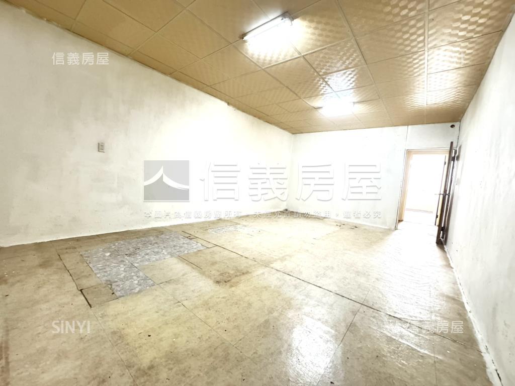 專任稀有大里低總價透天房屋室內格局與周邊環境