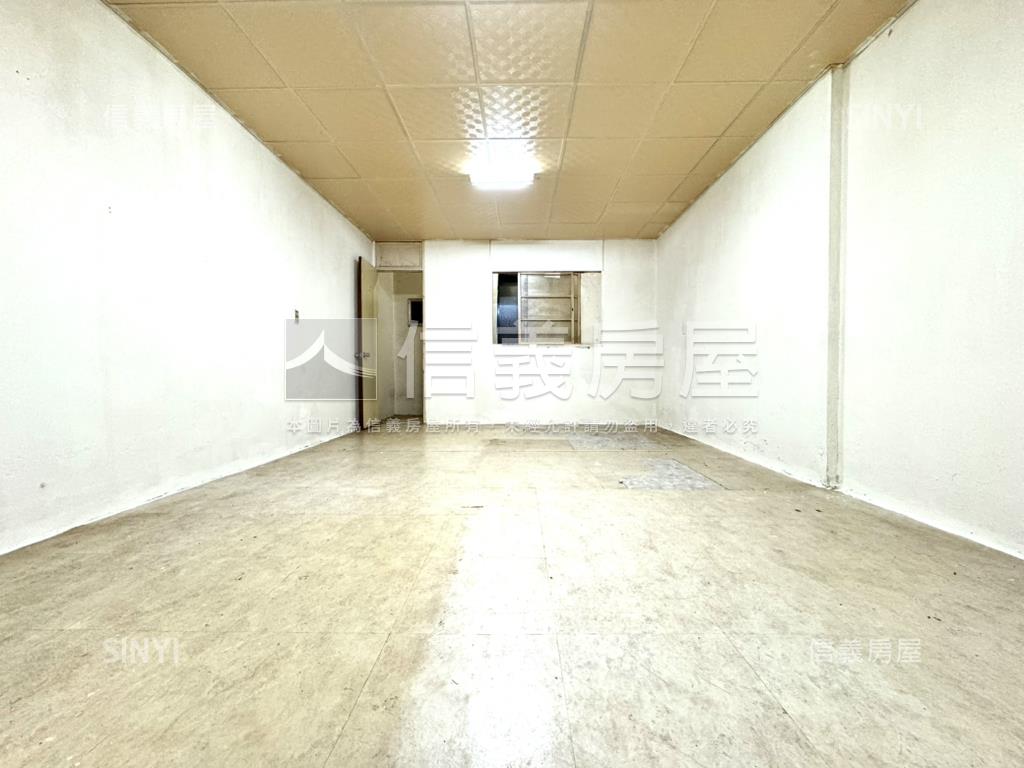 專任稀有大里低總價透天房屋室內格局與周邊環境