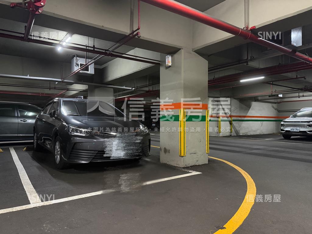 專任花園經典四房車位房屋室內格局與周邊環境