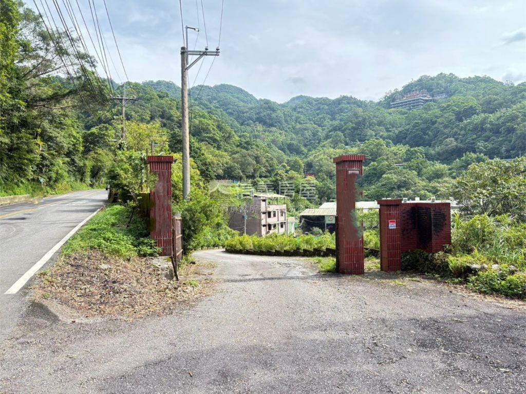 新店北宜丁建現有鋼構廠房房屋室內格局與周邊環境