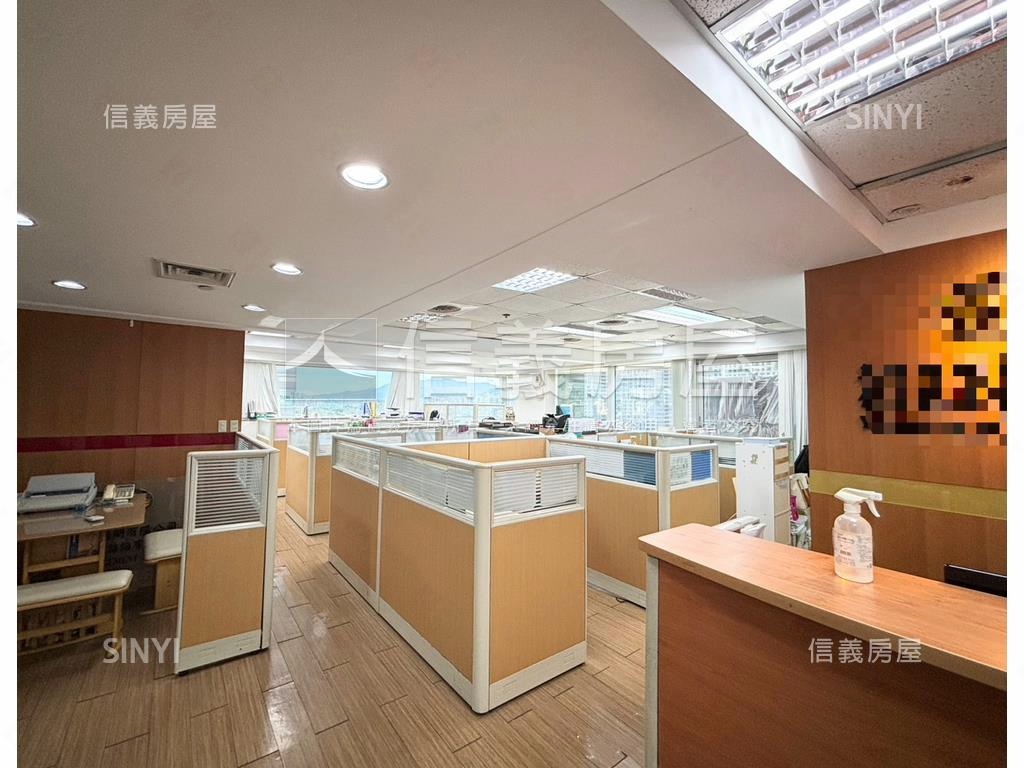 正忠孝東路家美氣派辦公房屋室內格局與周邊環境