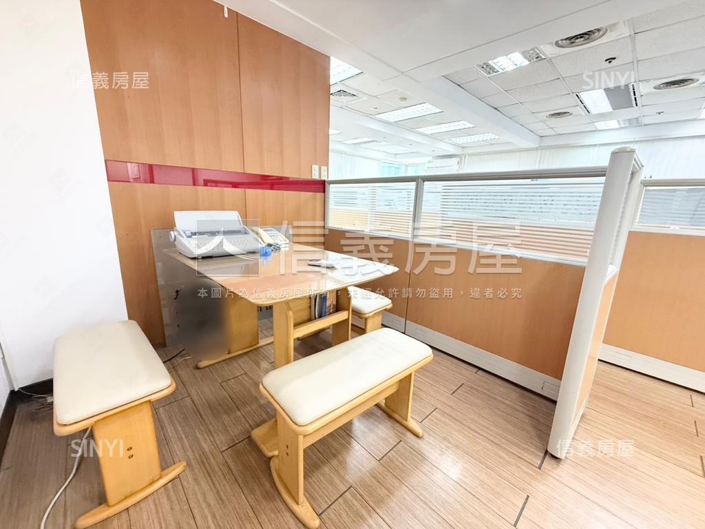 正忠孝東路家美氣派辦公房屋室內格局與周邊環境