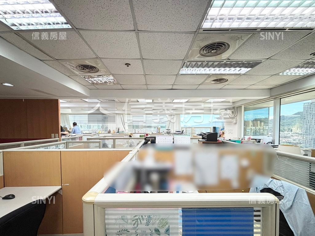 正忠孝東路家美氣派辦公房屋室內格局與周邊環境