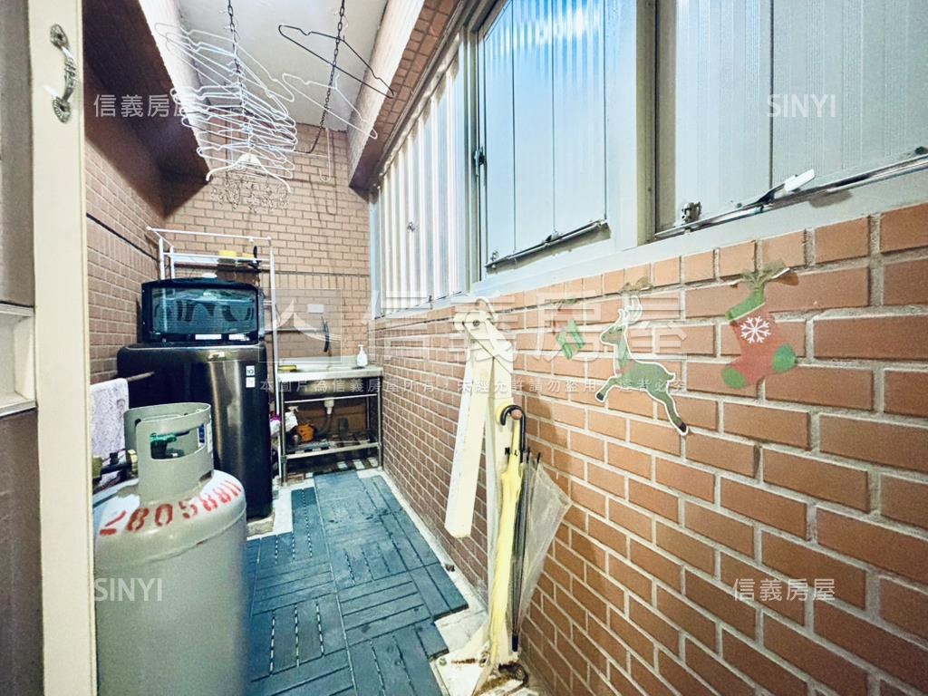 國家新都溫馨三房車位房屋室內格局與周邊環境