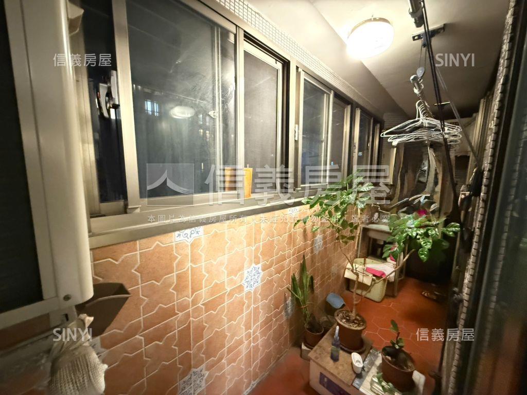 雙敦兩房高樓美屋房屋室內格局與周邊環境