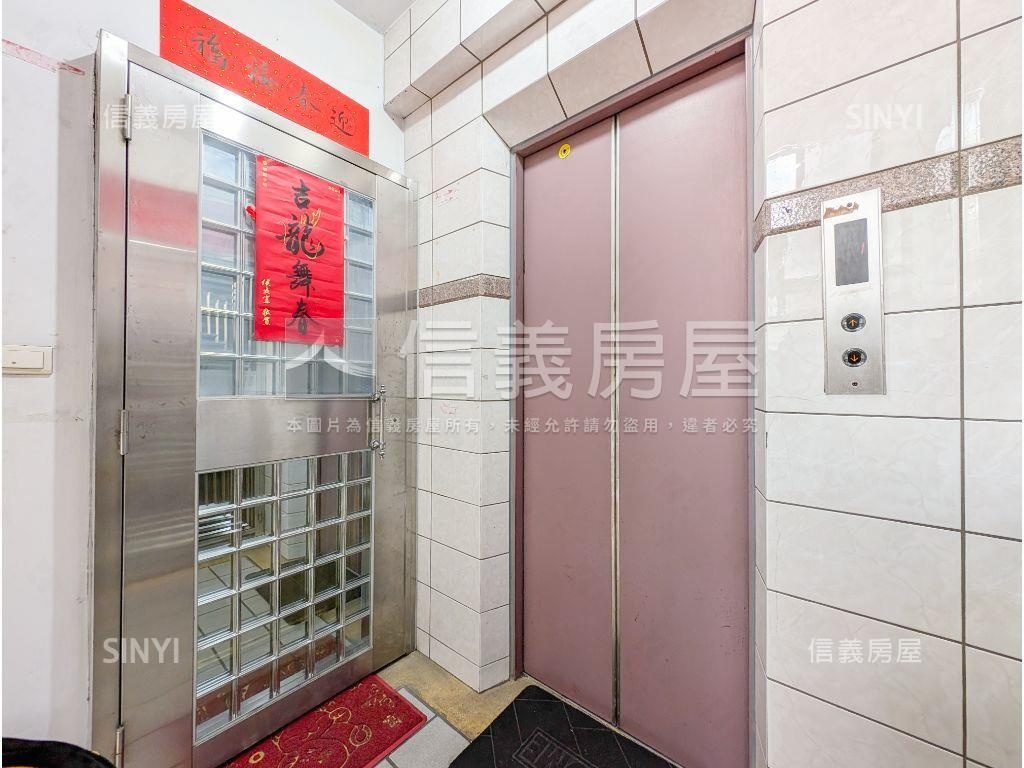 前後陽台貴族四房房屋室內格局與周邊環境