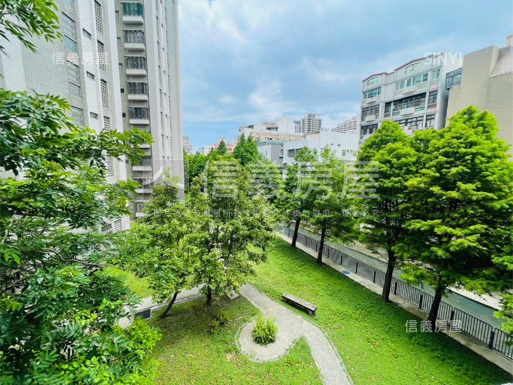 空一六區採光三房房屋室內格局與周邊環境
