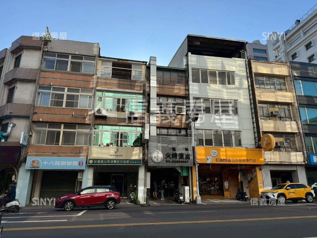 專任近火車站大面寬金透店房屋室內格局與周邊環境