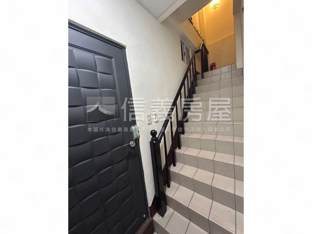 超讚進化路黃金透套房屋室內格局與周邊環境