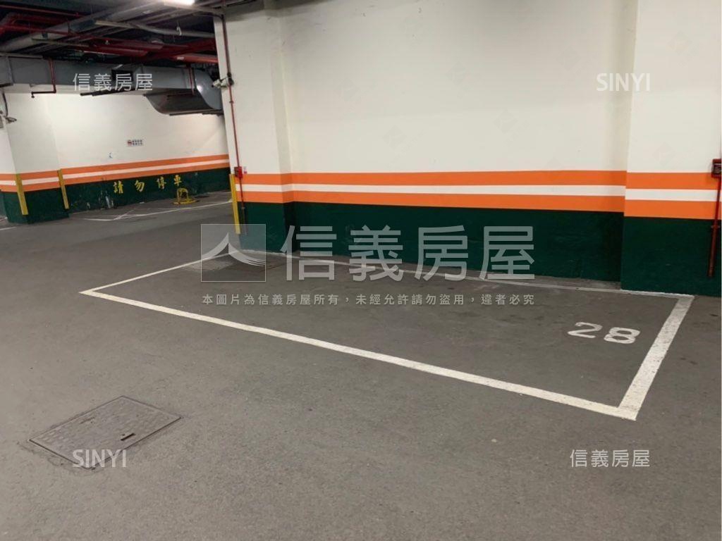 國賓邊間綠景美邸房屋室內格局與周邊環境