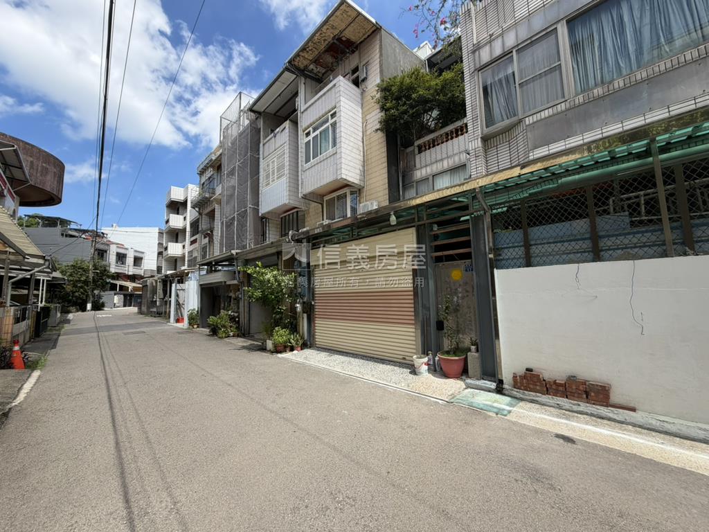 近靜心湖稀有車庫透天房屋室內格局與周邊環境
