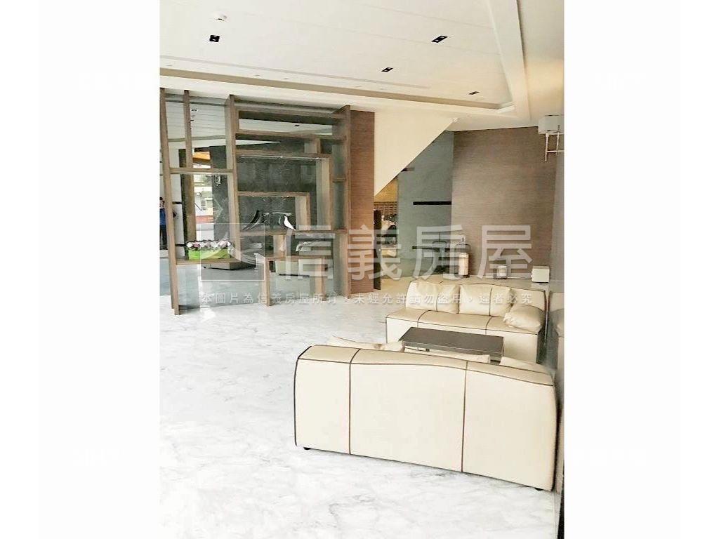 近輔大捷運邊間三面採光房屋室內格局與周邊環境