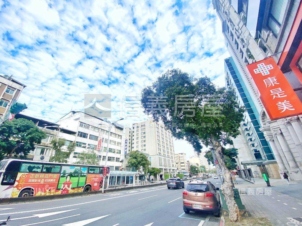 中山☆捷運低總黃金店面房屋室內格局與周邊環境