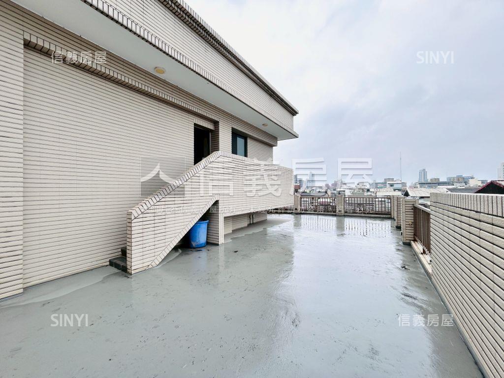 桃園市整棟電梯金店面房屋室內格局與周邊環境