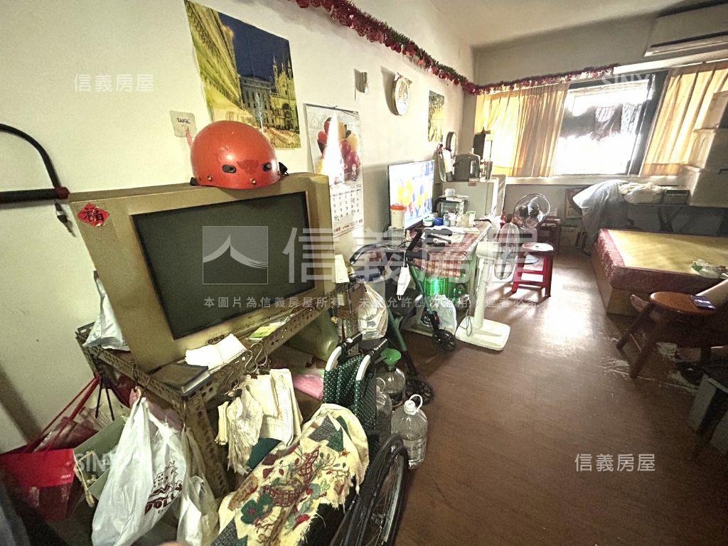 成功路溫馨套房Ａ房屋室內格局與周邊環境