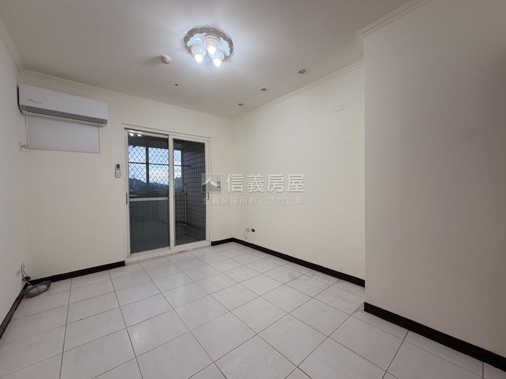 摩天鎮遠景三房美屋房屋室內格局與周邊環境