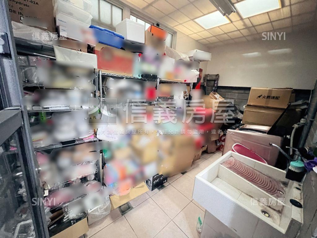 近中華路鄰路透天房屋室內格局與周邊環境
