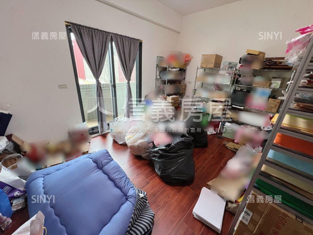 近中華路鄰路透天房屋室內格局與周邊環境