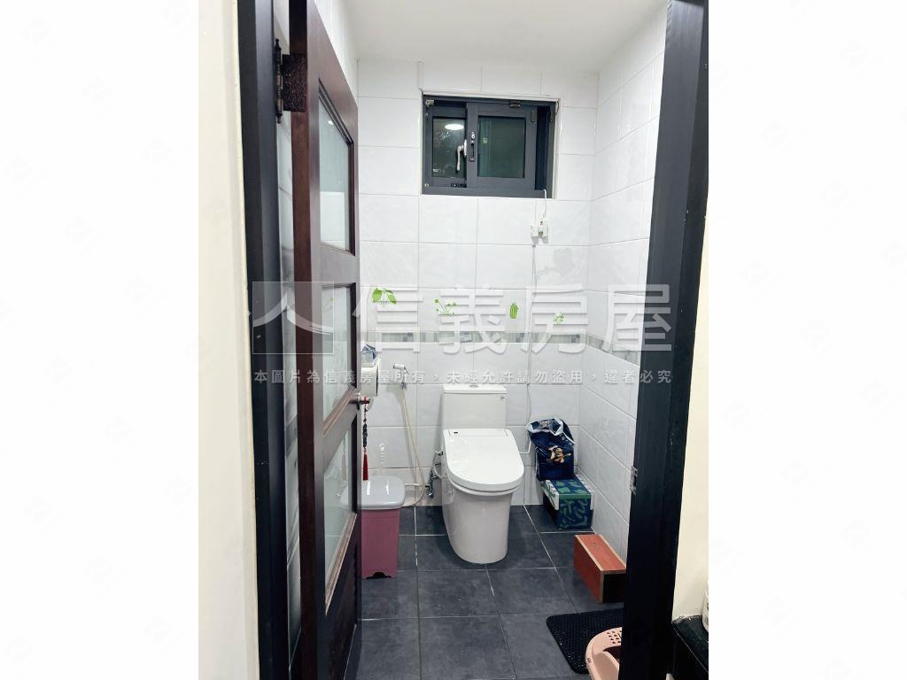 近中華路鄰路透天房屋室內格局與周邊環境