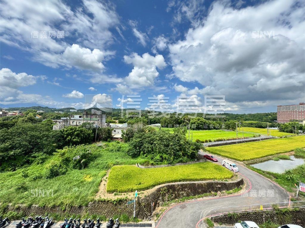 東方名人採光三房有車位房屋室內格局與周邊環境