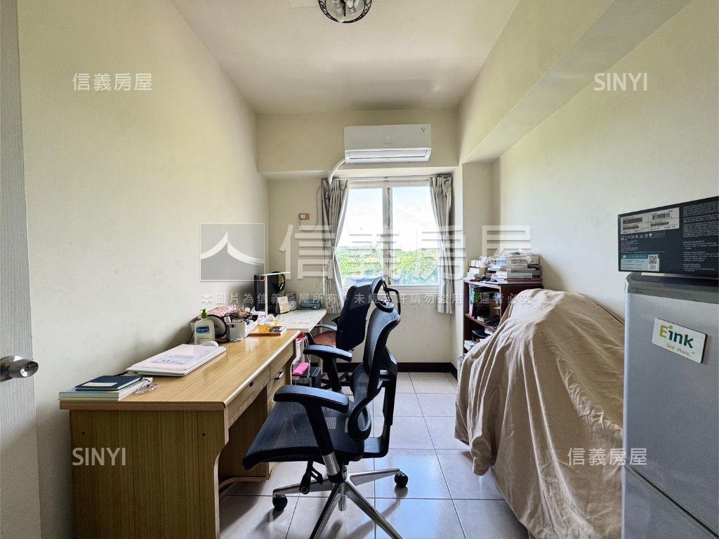 東方名人採光三房有車位房屋室內格局與周邊環境