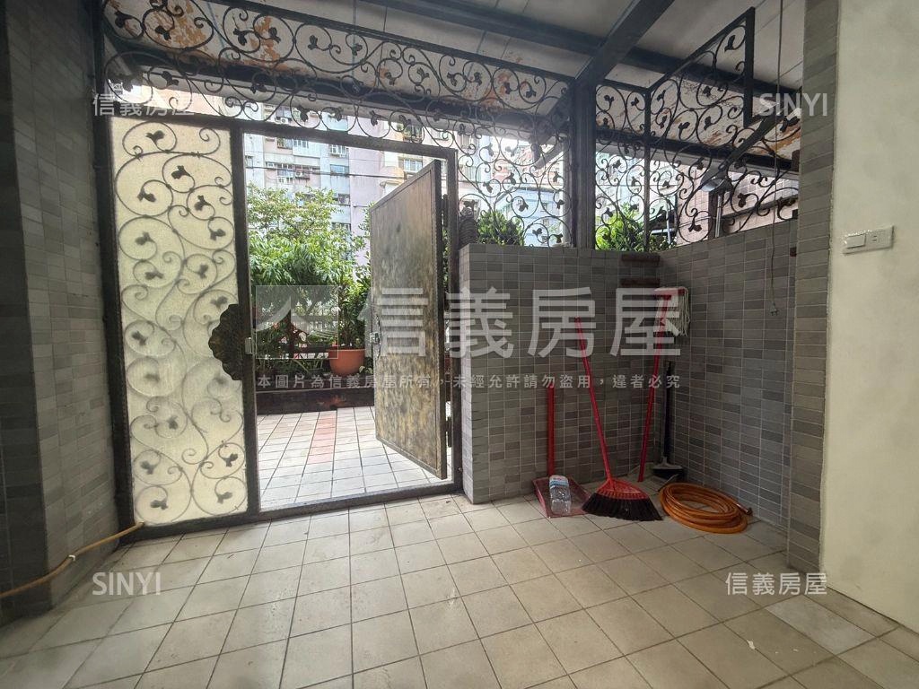 京城亮麗美３房房屋室內格局與周邊環境