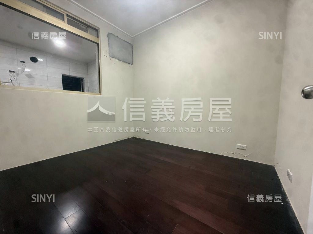 京城亮麗美３房房屋室內格局與周邊環境
