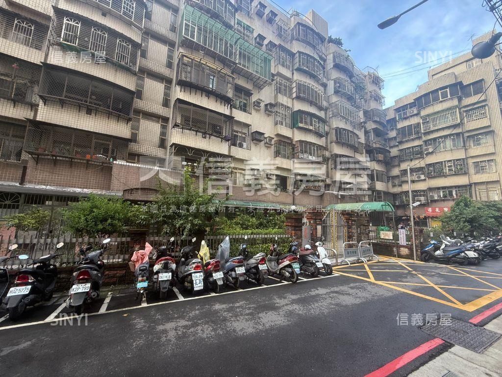 京城亮麗美３房房屋室內格局與周邊環境