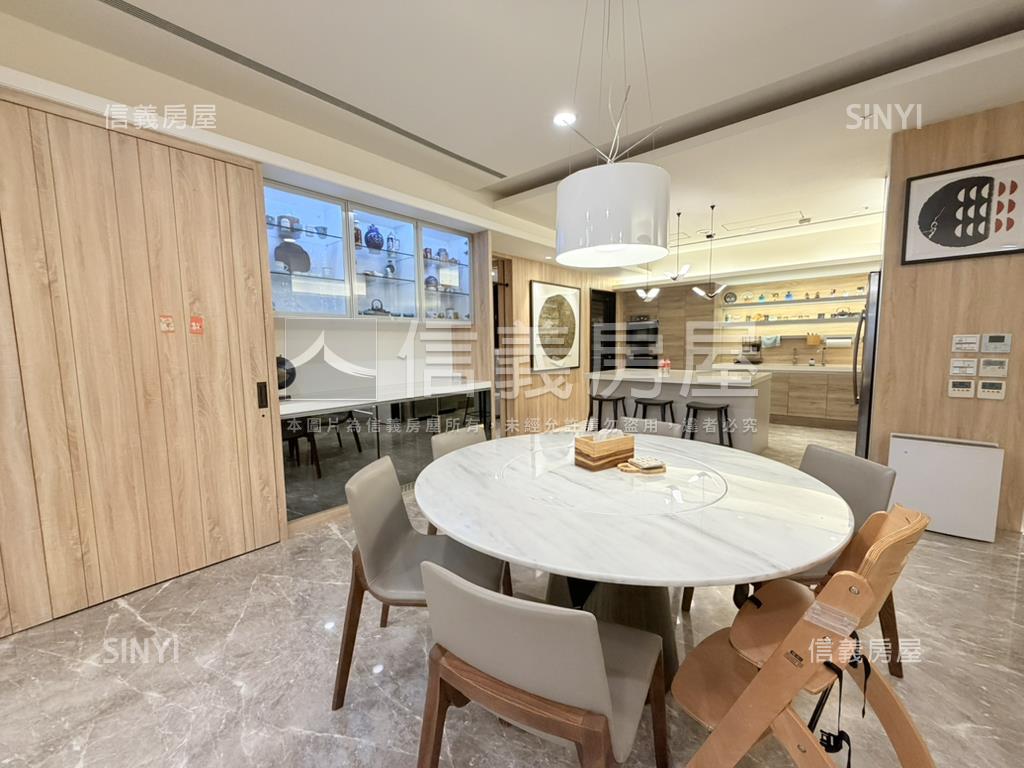 再一間紐約之星裝潢豪邸房屋室內格局與周邊環境