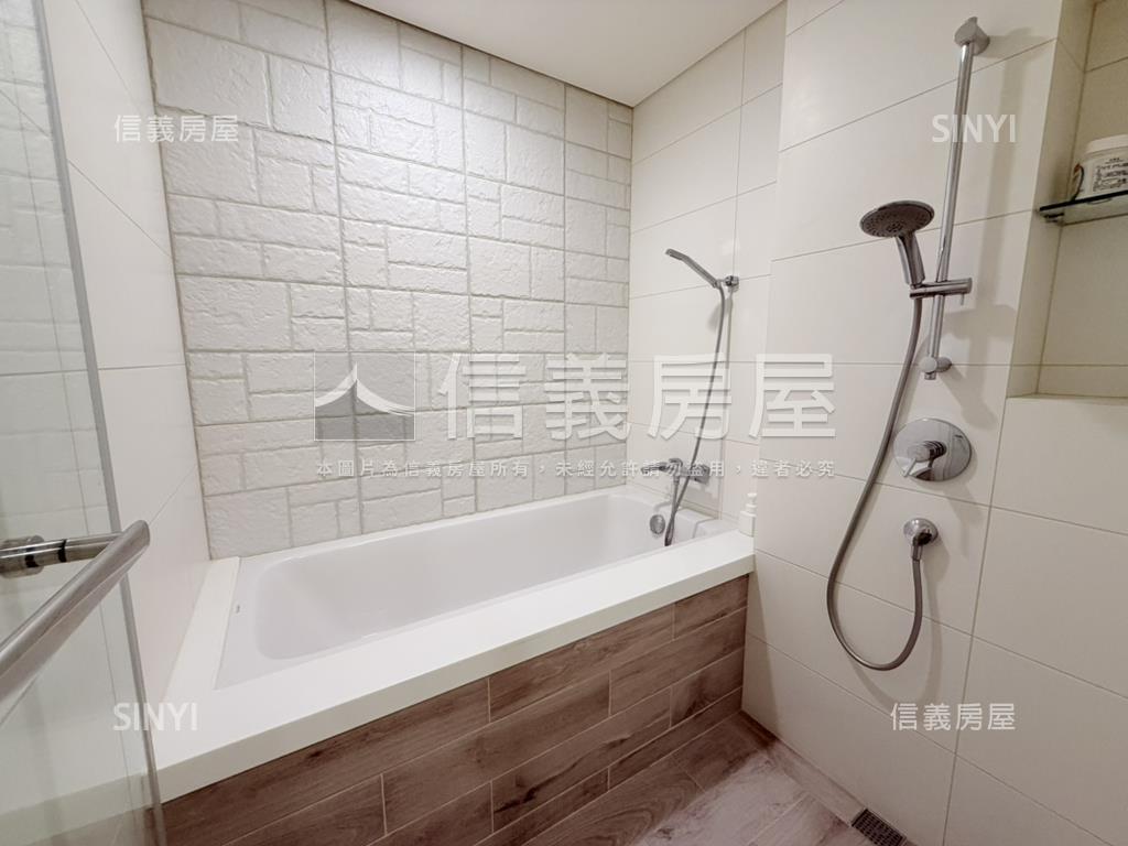 再一間紐約之星裝潢豪邸房屋室內格局與周邊環境