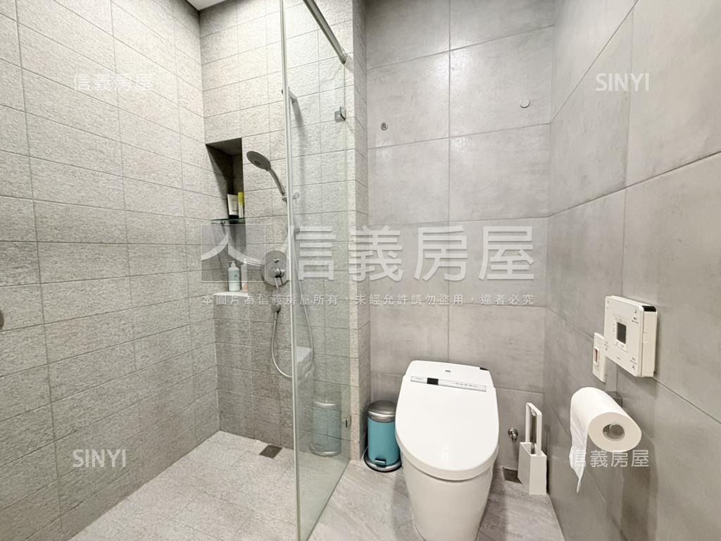 再一間紐約之星裝潢豪邸房屋室內格局與周邊環境