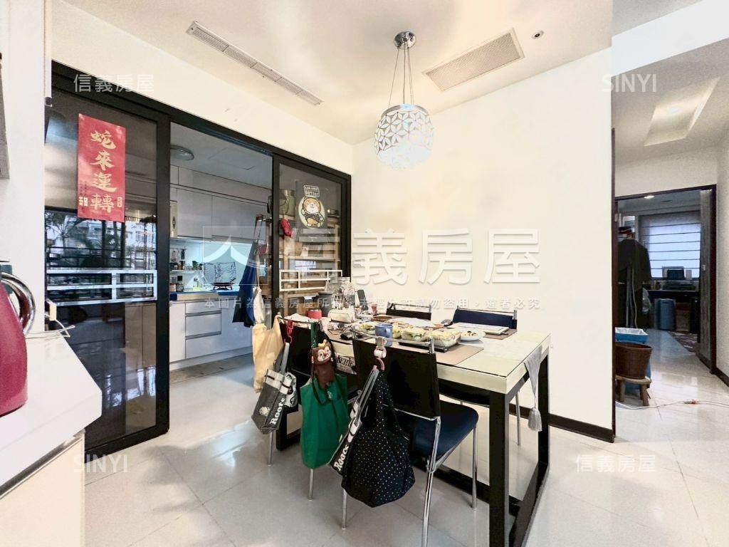 綠之湖綠意三房坡平車位房屋室內格局與周邊環境