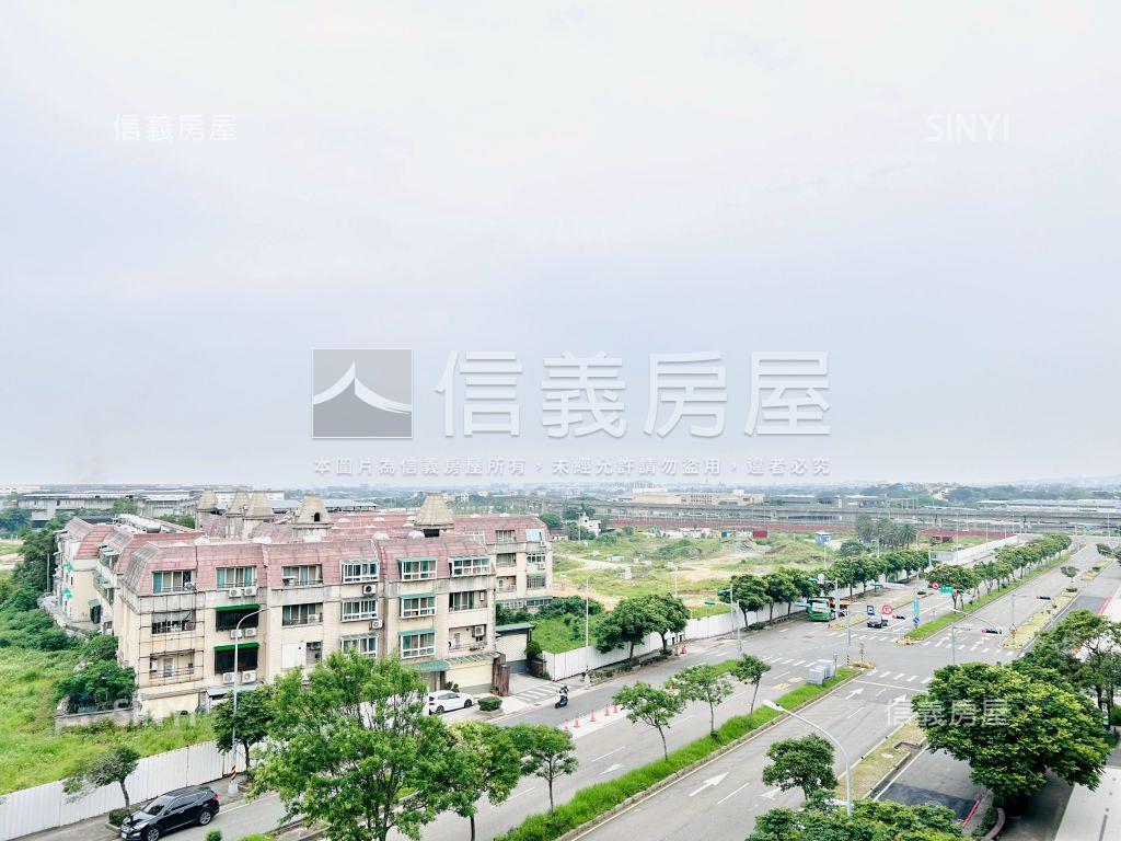 面領航北路景觀大坪數房屋室內格局與周邊環境