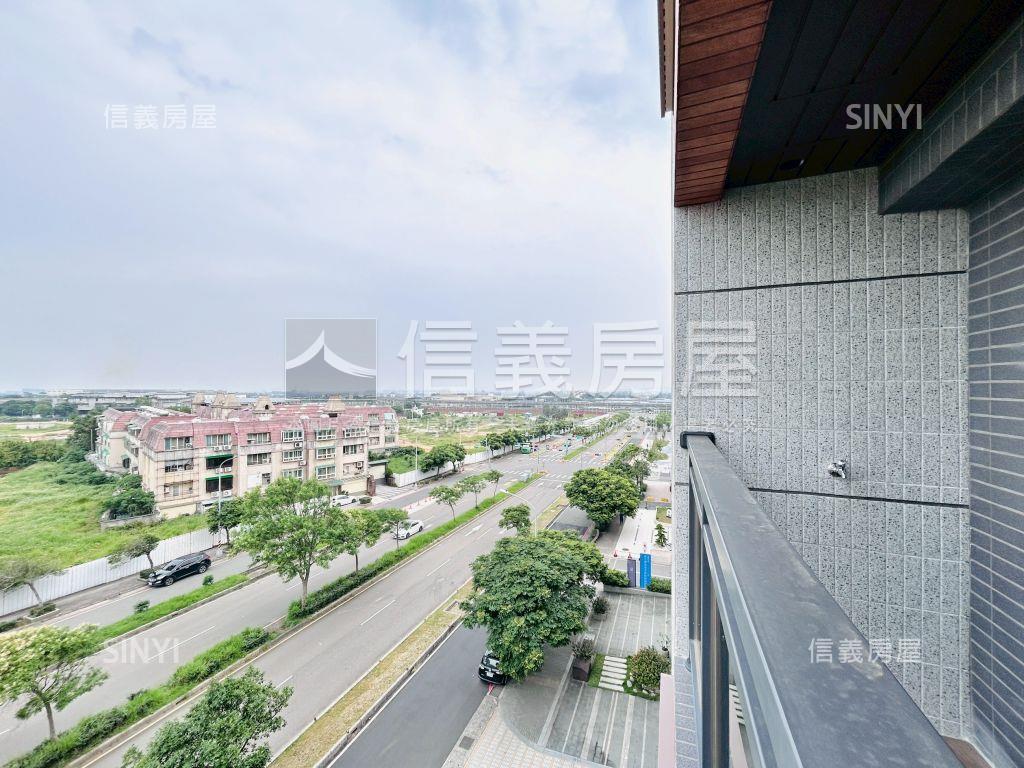 面領航北路景觀大坪數房屋室內格局與周邊環境