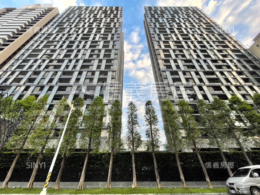 晶硯裝潢三房連號雙車豪邸房屋室內格局與周邊環境