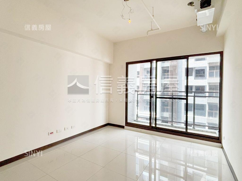 皇普莊園邊間三房先看這間房屋室內格局與周邊環境
