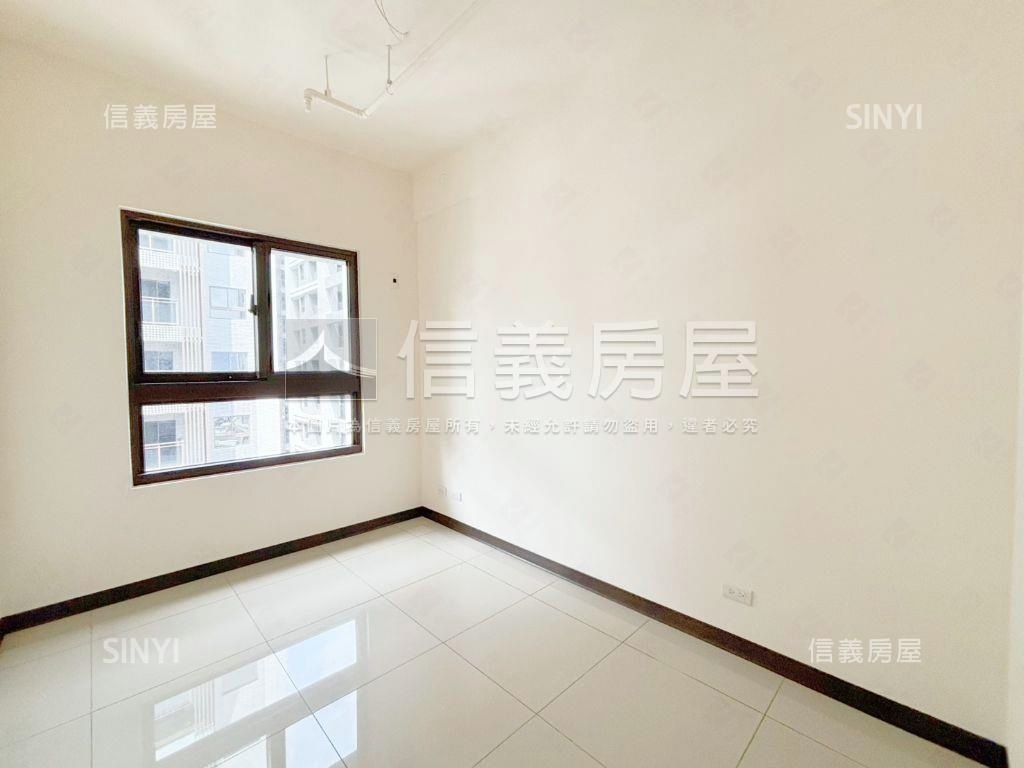 皇普莊園邊間三房先看這間房屋室內格局與周邊環境