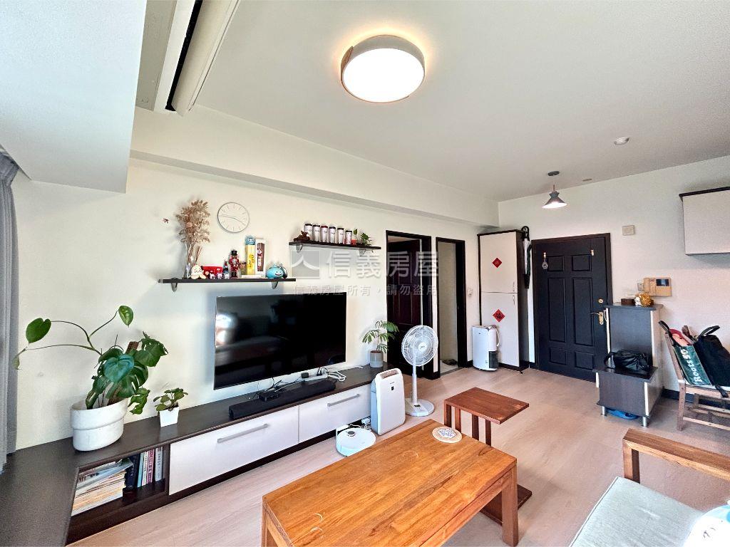 布拉格真美兩房房屋室內格局與周邊環境