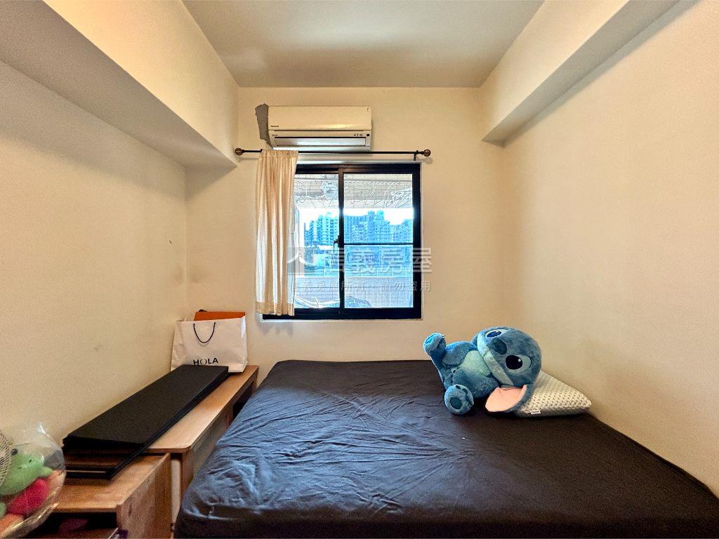 布拉格真美兩房房屋室內格局與周邊環境