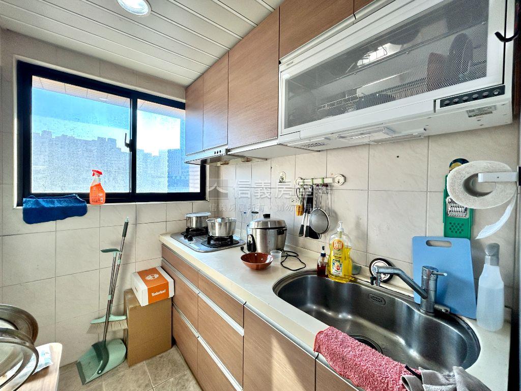 布拉格真美兩房房屋室內格局與周邊環境