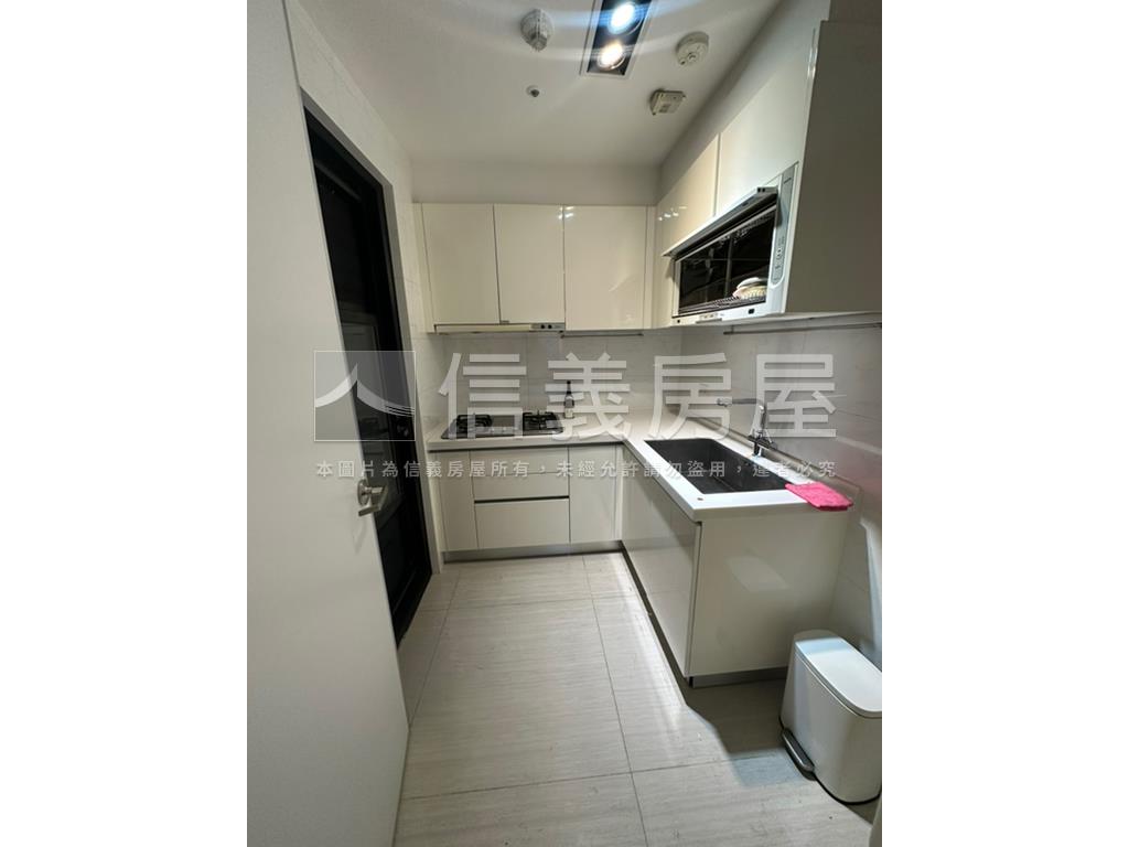 中港觀邸美麗３房雙平車房屋室內格局與周邊環境