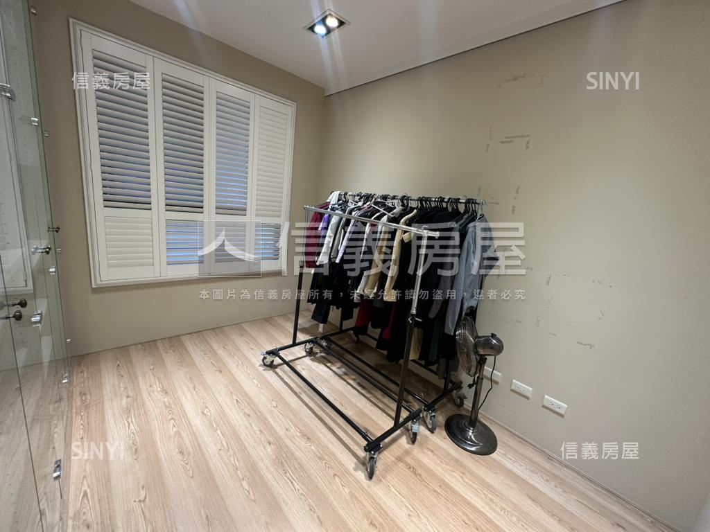 中港觀邸美麗３房雙平車房屋室內格局與周邊環境