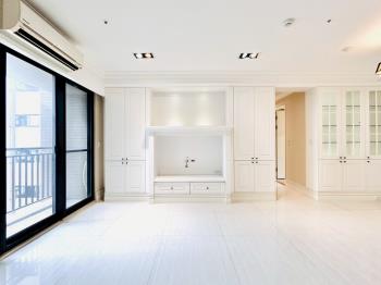 中港觀邸美麗３房雙平車