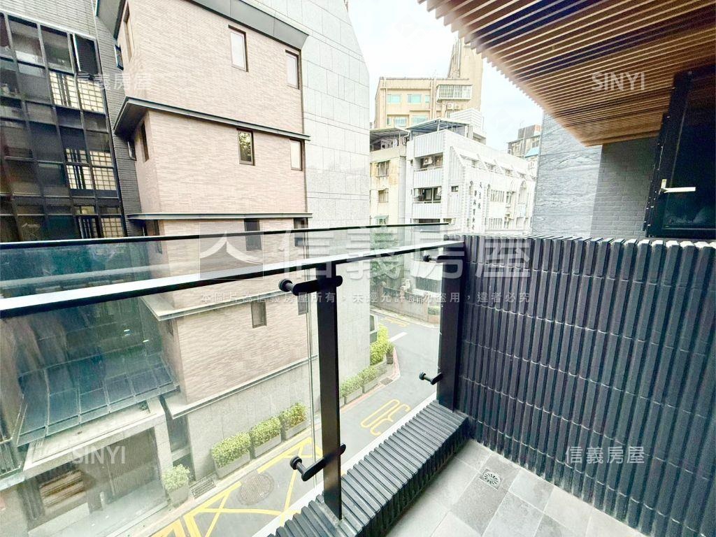 大新碩泰順金華新電梯三房房屋室內格局與周邊環境