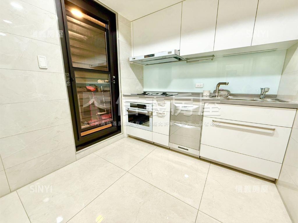 大新碩泰順金華新電梯三房房屋室內格局與周邊環境