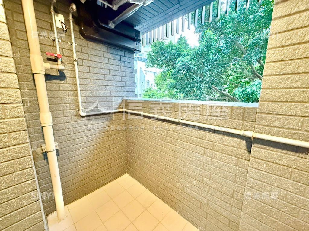 大新碩泰順金華新電梯三房房屋室內格局與周邊環境