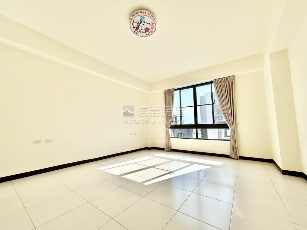 海佃輕屋齡面寬約八米透天房屋室內格局與周邊環境