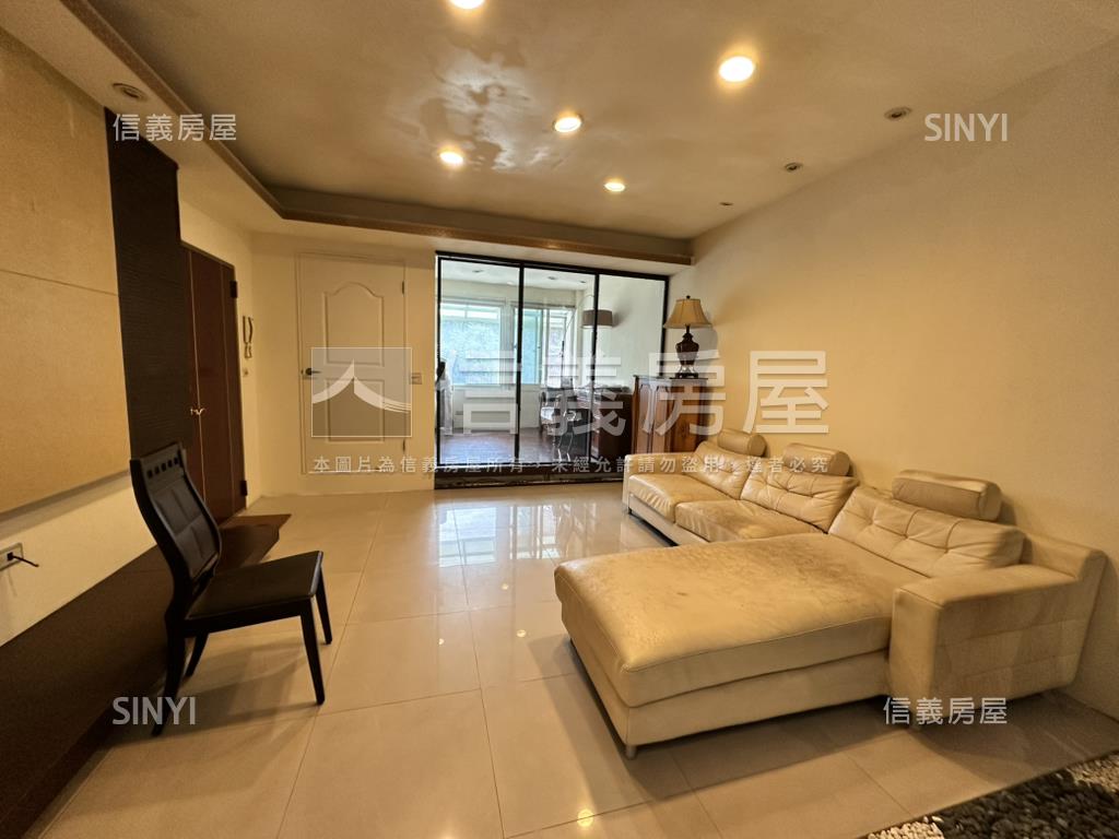 正忠孝東路二樓再現江湖！房屋室內格局與周邊環境