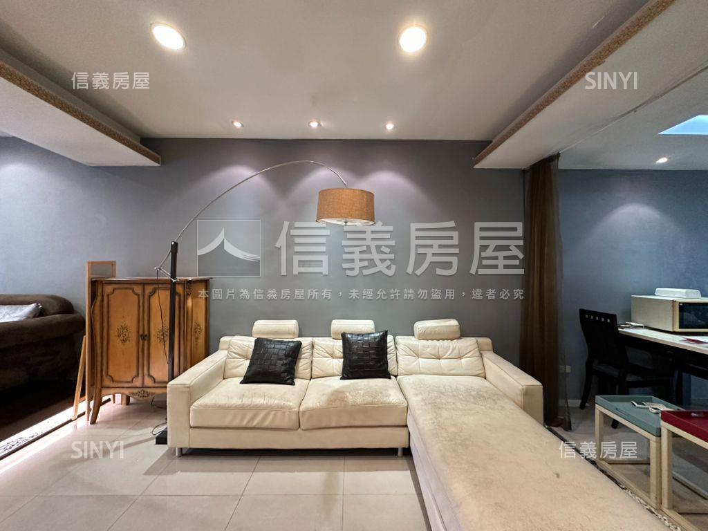 正忠孝東路二樓再現江湖！房屋室內格局與周邊環境