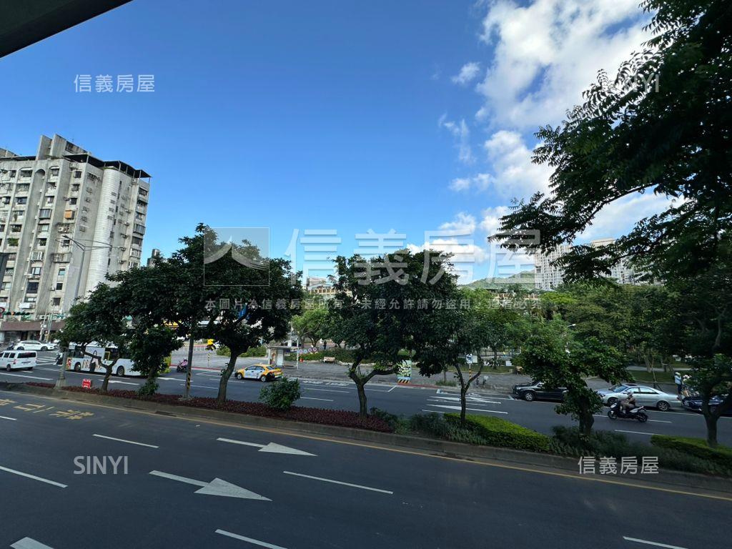 正忠孝東路二樓再現江湖！房屋室內格局與周邊環境